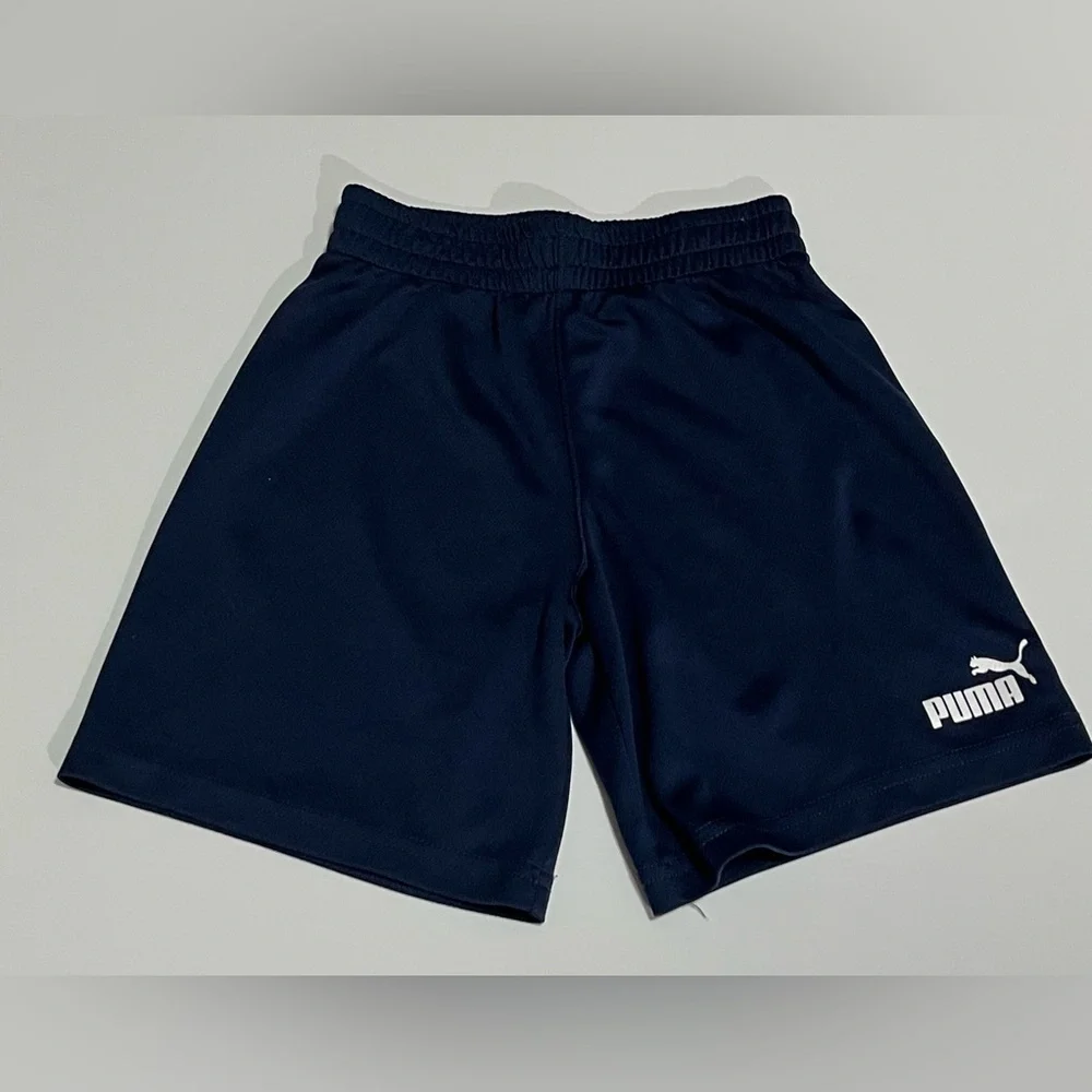 Puma Boys Athletic Set XS 5/6 Blue Shorts White Logo T-Shirt Activewear - Picture 4 of 11
